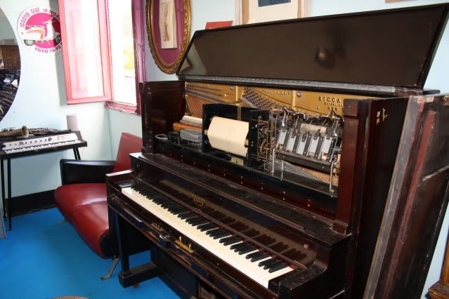 LA PIANOLA