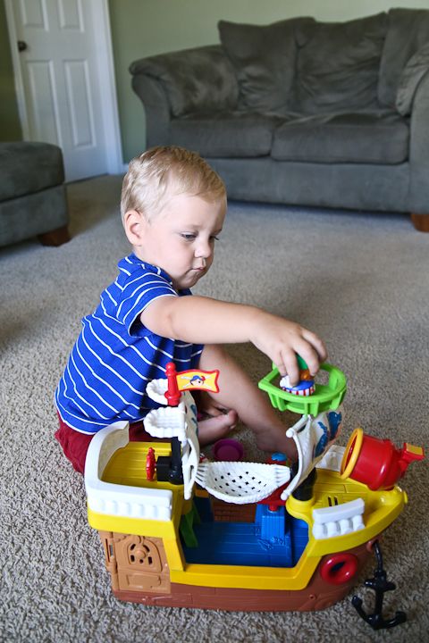  photo NewToys-12_zps437472dd.jpg