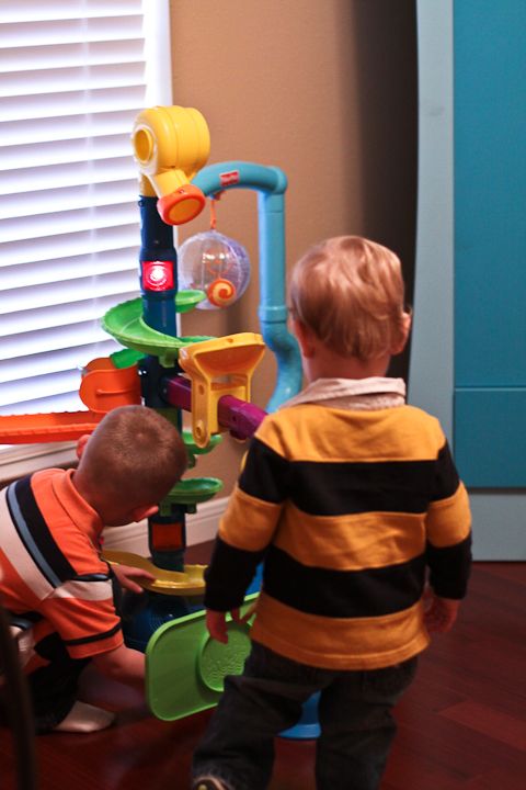  photo LivisFirstBday-2_zps4674e0be.jpg