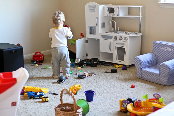  photo PlayinginGameroom-6_zps97a5b80b.jpg