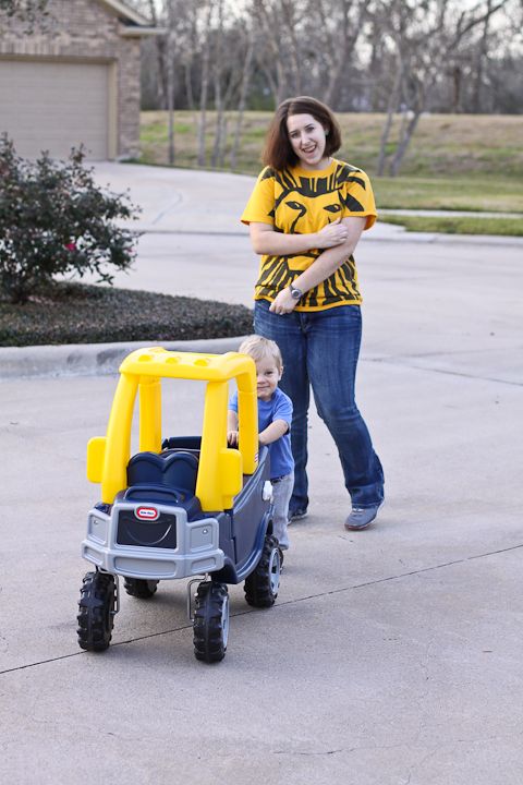  photo Visitorsandahaircut-13_zpse4a35437.jpg