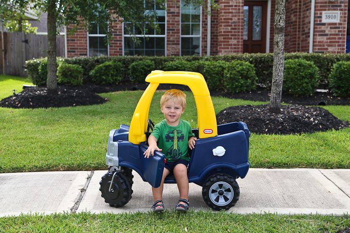  photo Playingingarageandfrontyard-13_zps71602fd9.jpg