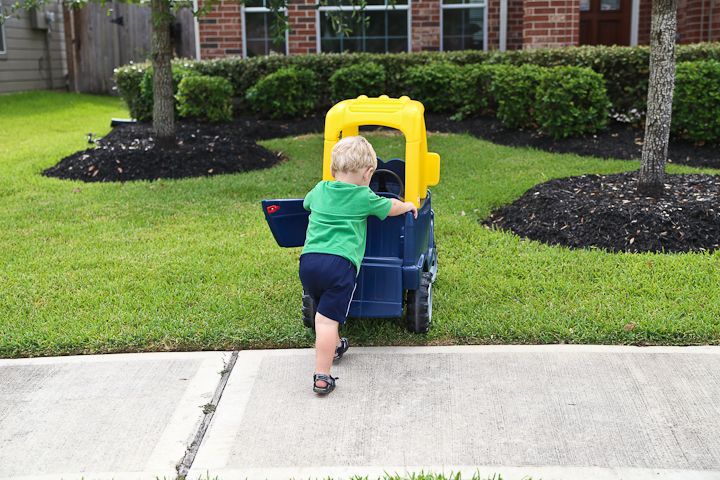  photo Playingingarageandfrontyard-17_zpsd65d7aae.jpg