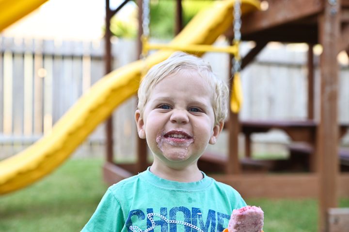  photo Popsiclesandeatingdinnerinbackyard-16_zps13fdd37b.jpg