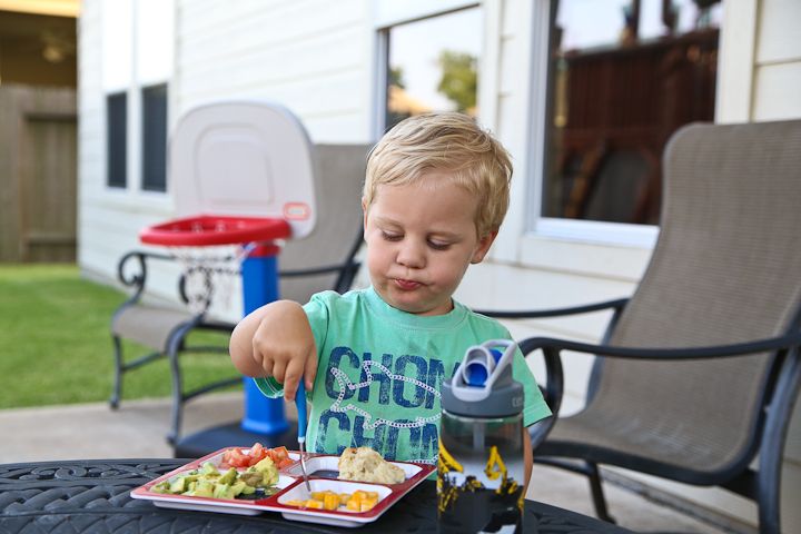  photo Popsiclesandeatingdinnerinbackyard-25_zpsc43b58f5.jpg