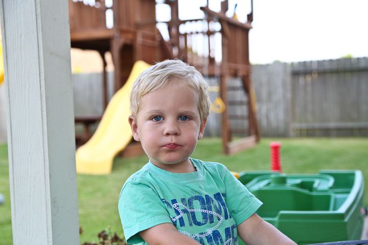  photo Popsiclesandeatingdinnerinbackyard-28_zpsf0791bd0.jpg