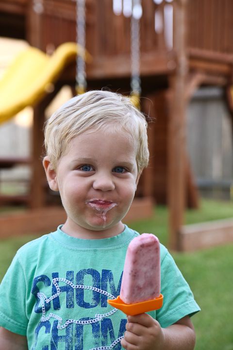  photo Popsiclesandeatingdinnerinbackyard-8_zpsd254c7a2.jpg