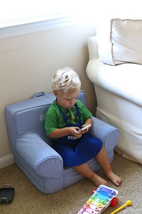  photo PlayinginGameroom-8_zpsa9d892fc.jpg