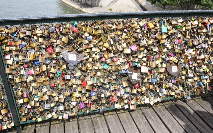  photo Louvre-LockBridge-NotreDame-100_zpsc8c43806.jpg