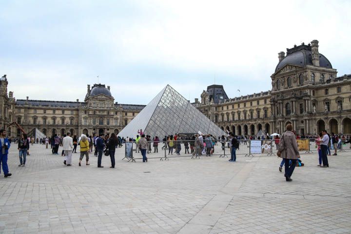  photo Louvre-LockBridge-NotreDame-71_zps31518e16.jpg
