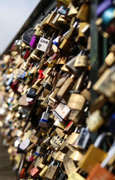  photo Louvre-LockBridge-NotreDame-85_zpsab7efd41.jpg
