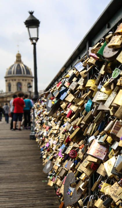  photo Louvre-LockBridge-NotreDame-88_zpsdf1a96c7.jpg