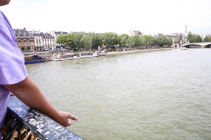  photo Louvre-LockBridge-NotreDame-96_zps9fb565e5.jpg