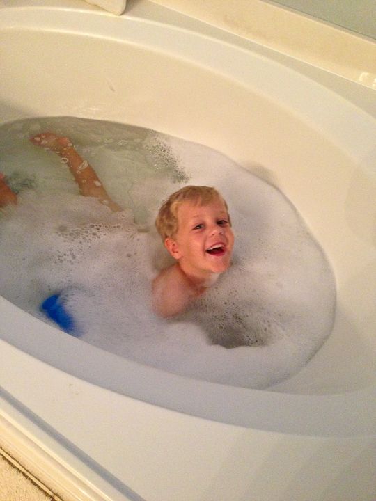  photo PinkEyePoolBounceHouse-13_zps28b55a88.jpg