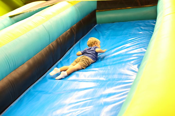  photo PinkEyePoolBounceHouse-20_zpsc2de77d9.jpg