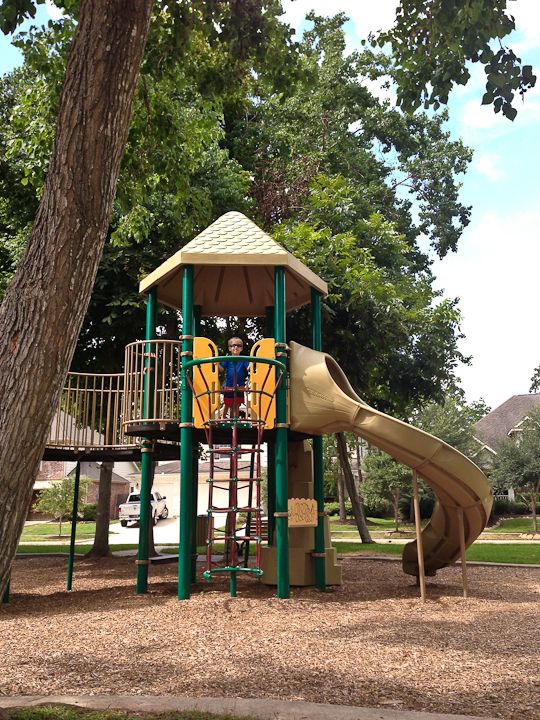  photo PinkEyePoolBounceHouse-26_zps9040c01c.jpg