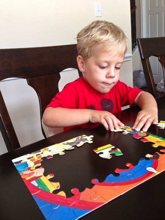  photo PinkEyePoolBounceHouse-9_zps00638458.jpg