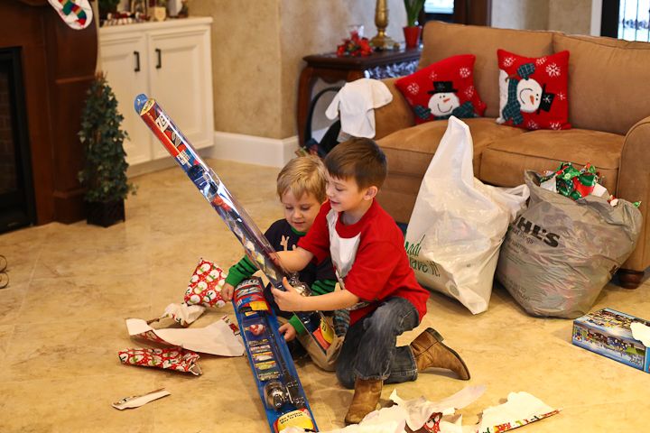  photo Christmas-Magruders-11_zps44c51192.jpg