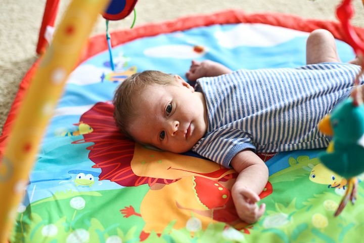  photo TummyTimeFail-6_zps8f1eaf90.jpg