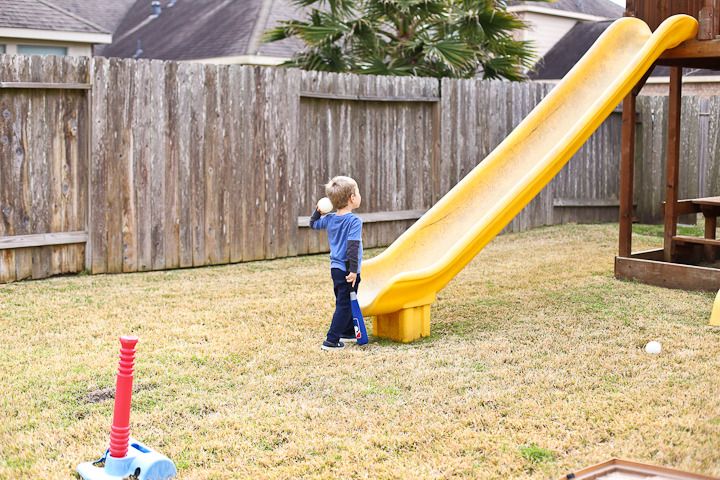 photo Backyard Playing-28_zps6cz84stf.jpg