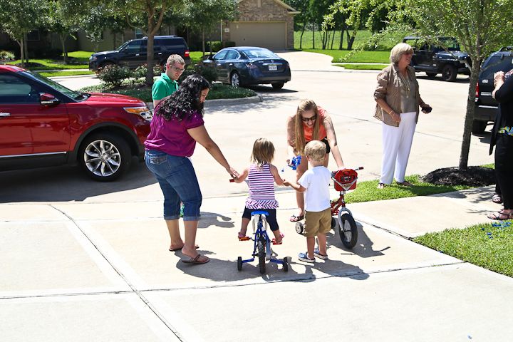  photo GenderRevealParty-50_zps42f524c9.jpg