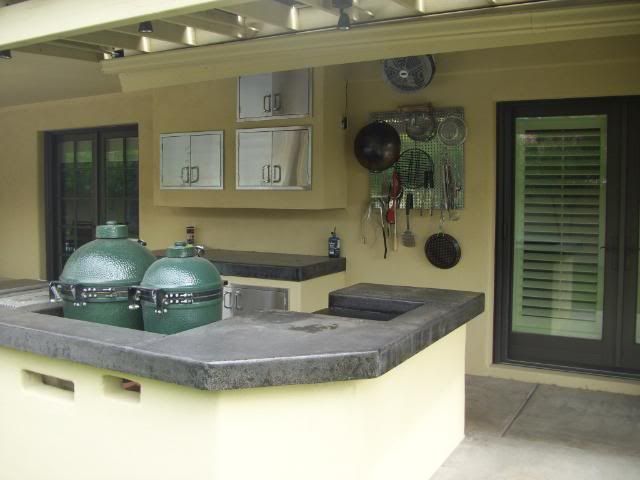 Outdoor_Kitchen_Finished_Aug_2010004.jpg
