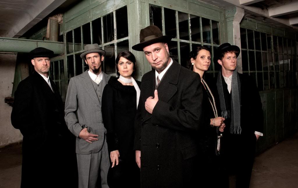 [Bild: Schandmaul_2014_Foto_Allgemein3_credit_E...634e86.jpg]