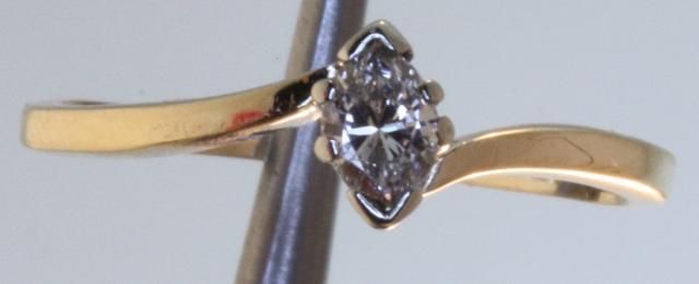 14k yellow gold .23 marquise diamond VS G engagement ring estate 