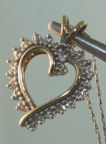 14k yellow gold diamond heart pendant necklace 2.8g  